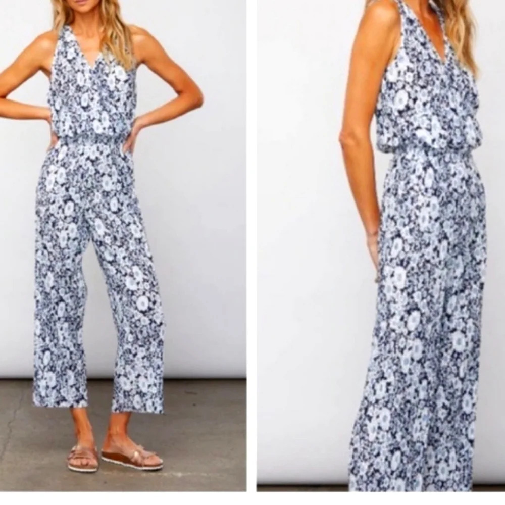 NWOT Sundays Floral Pleated Wrap Front V-Neck Jumpsuit, Stretchy Waist, Flowy.